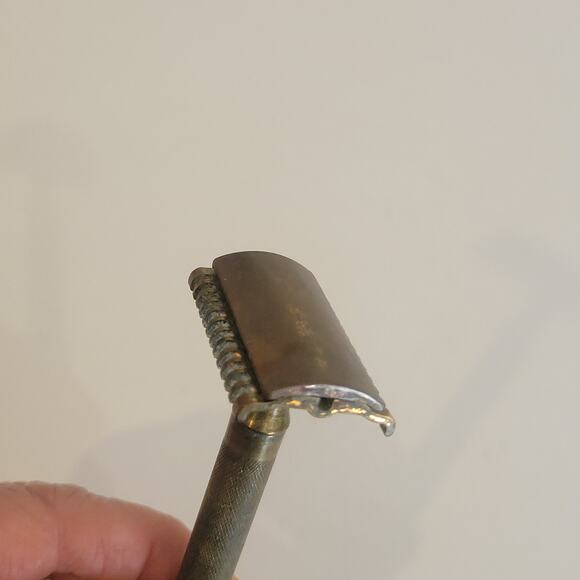 Antique Gillette Safety Razor gold tone Made in USA pat date jan 13, 1920 - Picture 6 of 15